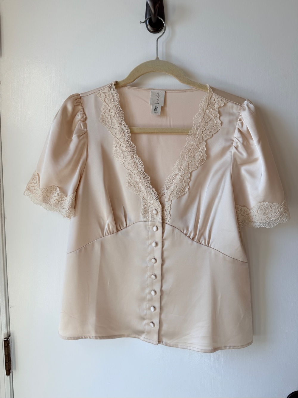 Ivory Silk Top - Picture 4 of 5